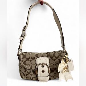 RARE Coach Soho Signature Buckle Flap Shoulder Bag – Cream/Tan 🤍